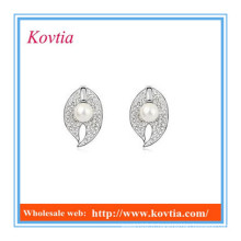 Chine top dix produits de vente fantaisie forme de la feuille boucles d&#39;oreille en cristal imitation boucles d&#39;oreilles en perle cz boucles d&#39;oreille en diamant